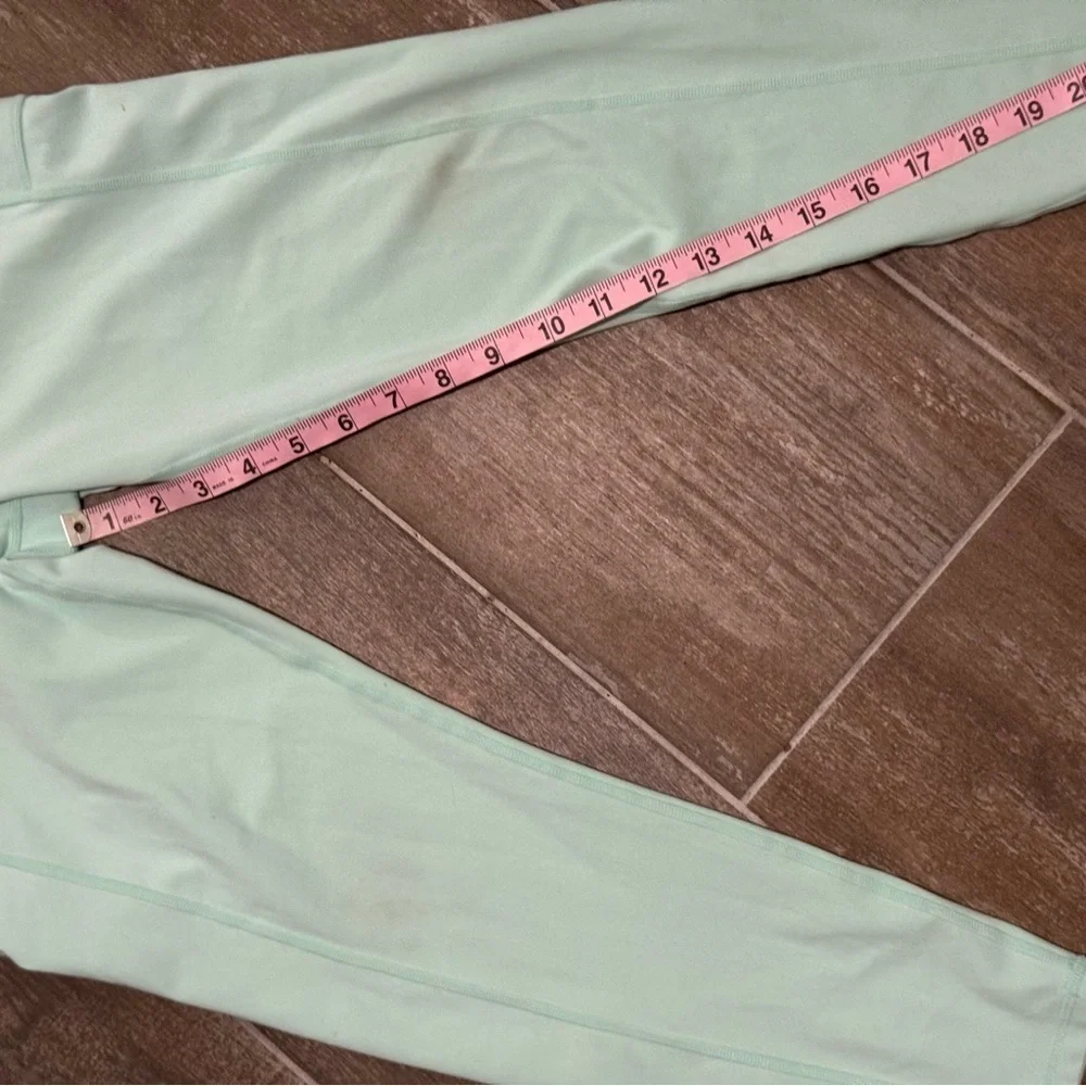 GAIAM Green Leggings Soft Material Tapered Ankles